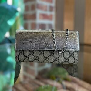 GUCCI GG Marmont Bicolor Silver Canvas Wallet on Chain